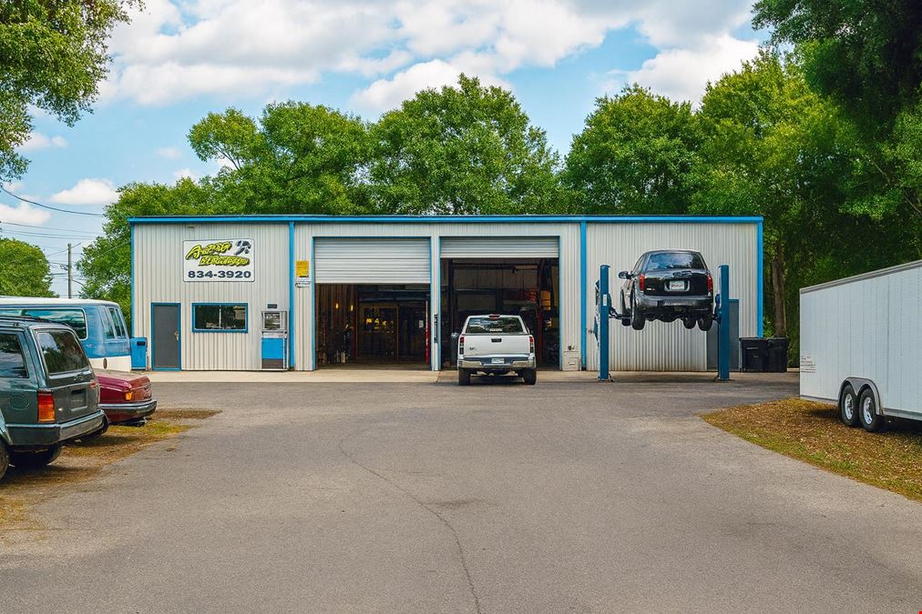 SELLER FINANCING! 4,292 SF WAREHOUSE W/ FENCED IN YARD