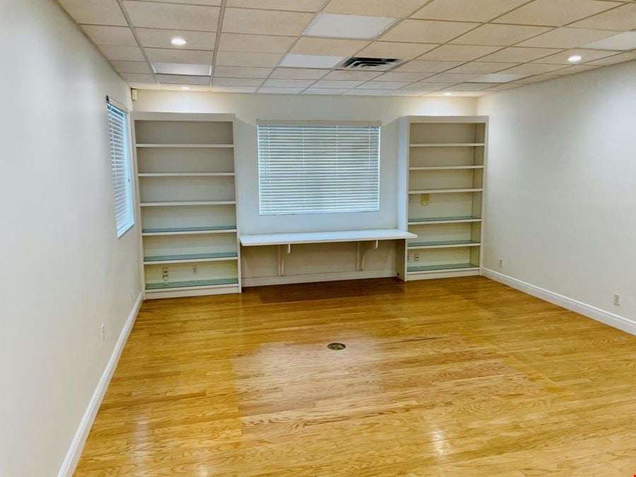 1120 NW 54th St