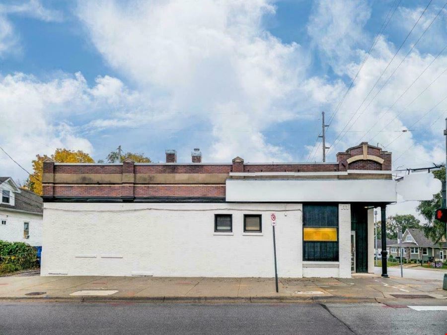 2703 S 10th Street