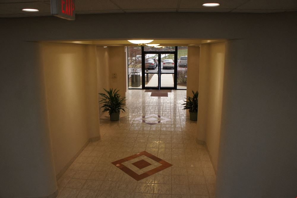 Corporate Campus at Spring Ridge 1210