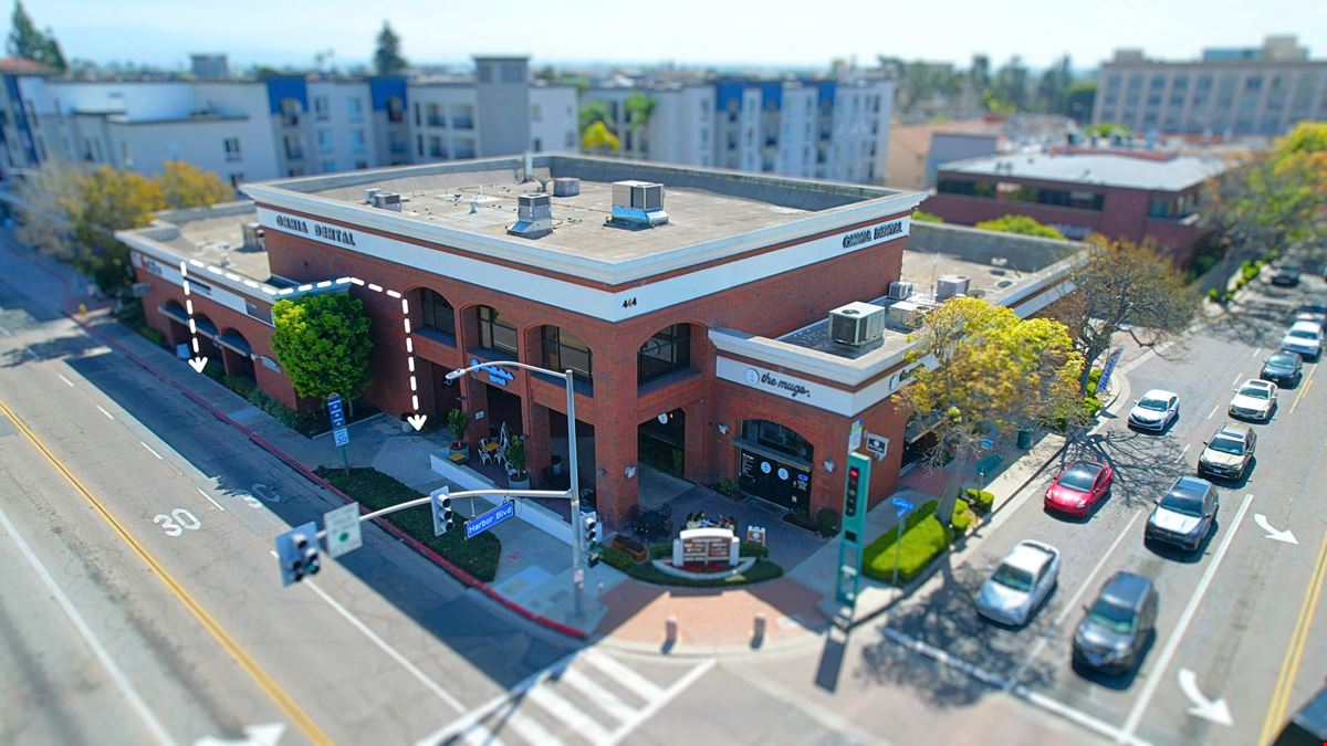 Fullerton Court