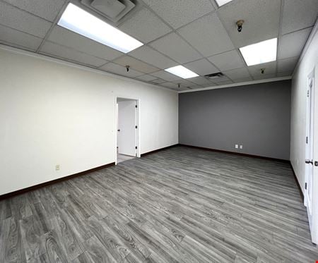 Preview of commercial space at 2920 West Fairmount Avenue