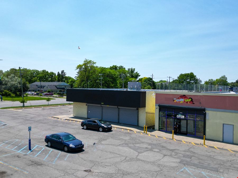 Joyland Shopping Center