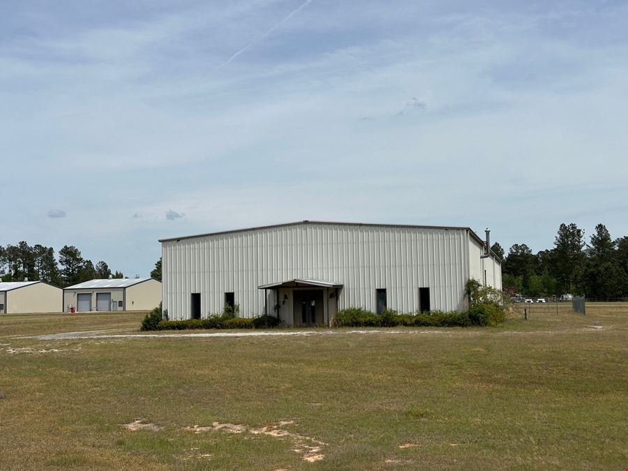 8,100 sq. ft. Office / Warehouse Building on 3.53 Acres