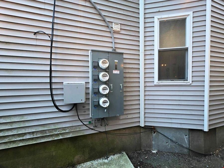 92 Henry St