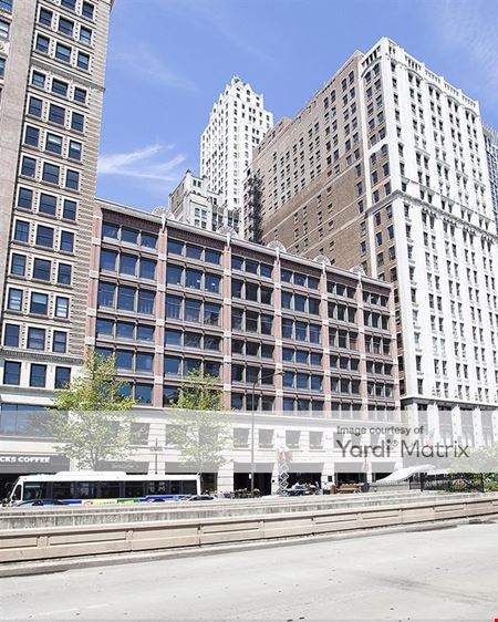 Preview of commercial space at 20 North Michigan Avenue