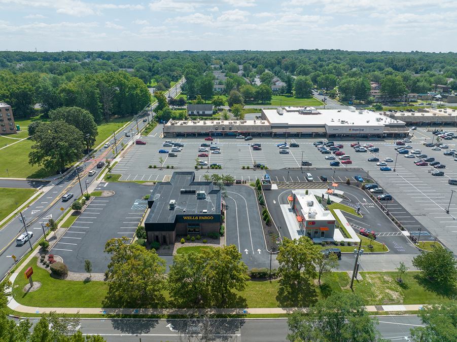 Edison, NJ - Inman Grove Shopping Center