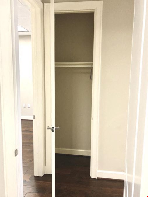 16000 Park Ten Place - Unit 802