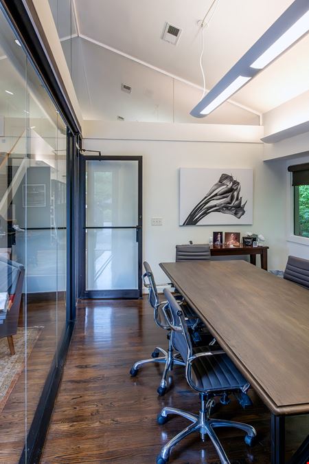 Rare Standalone Office in Midtown