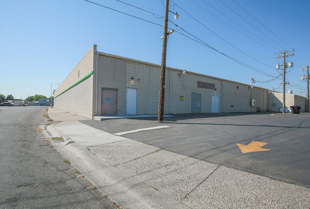 2285 Overland Ave - Overland Shopping Center