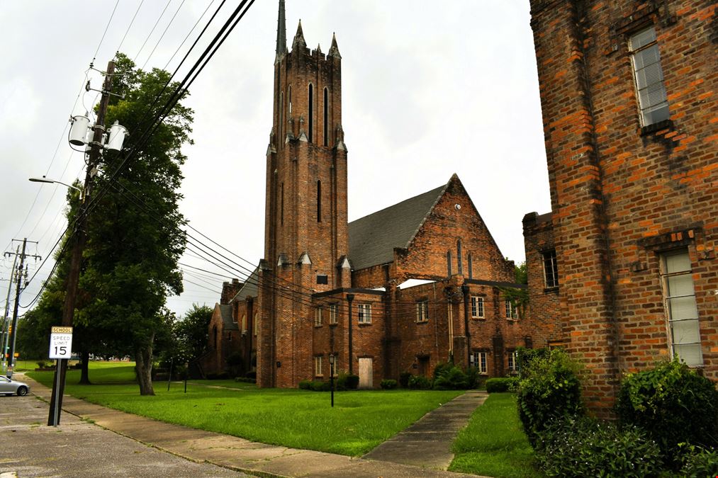 3481 S. Court St. - 33,124 SF Church & Education Facility