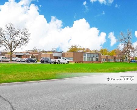 Preview of Industrial space for Sale at 620 Mendelssohn Avenue North