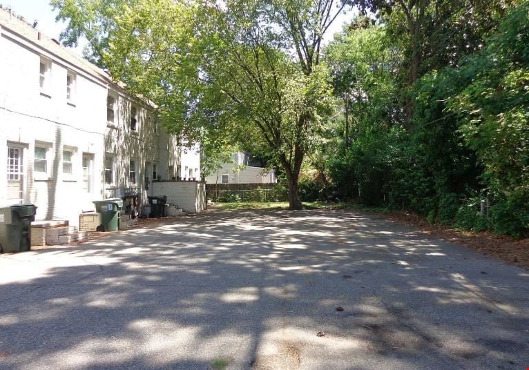 307 W Little Creek Rd