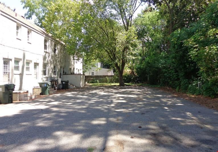 307 W Little Creek Rd