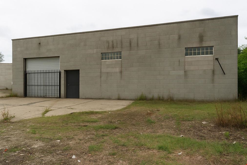 Detroit - Freestanding Industrial Warehouse