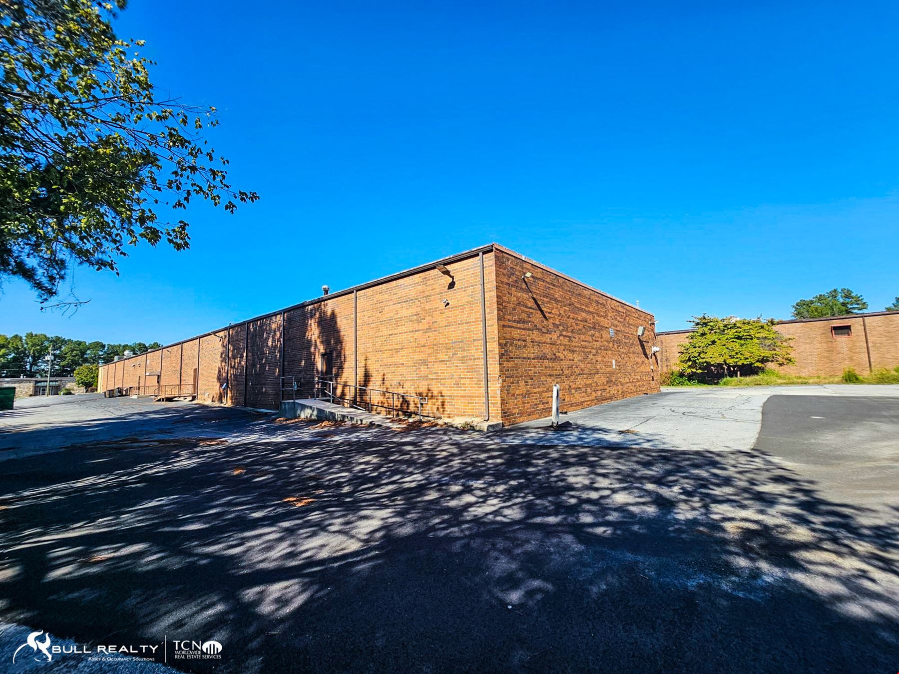 Industrial Suite for Lease | ±5,750 SF
