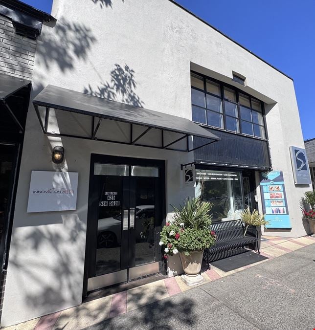 112 Central Way