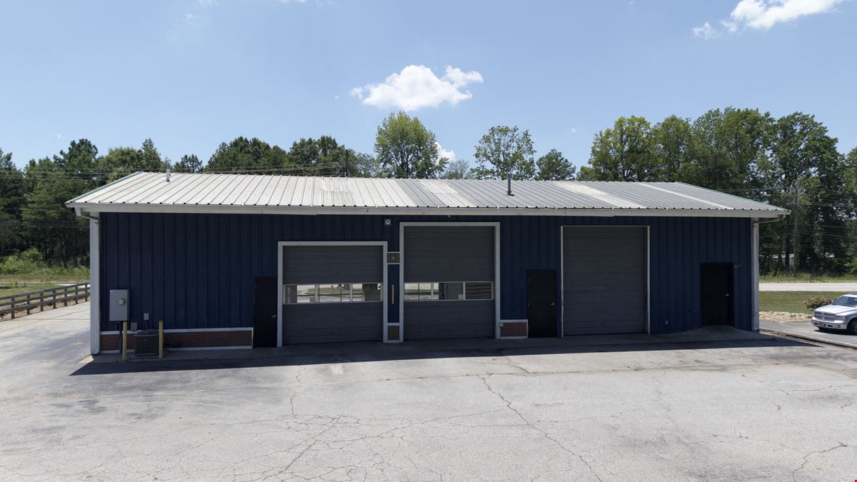 1010 NE Main Street