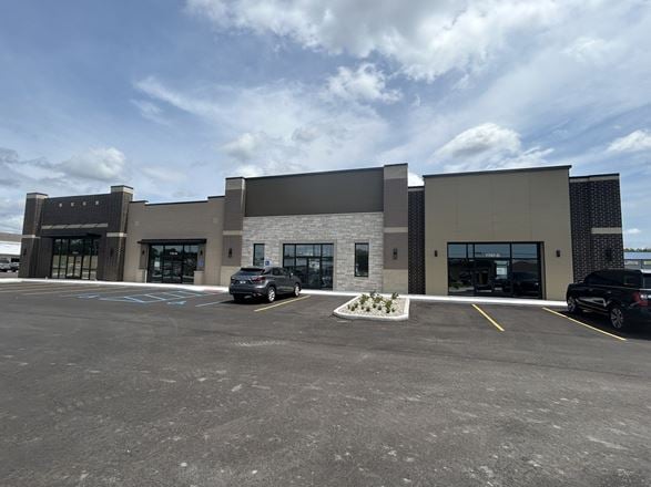 Preview of Retail space for Rent at 7725 US Highway 41