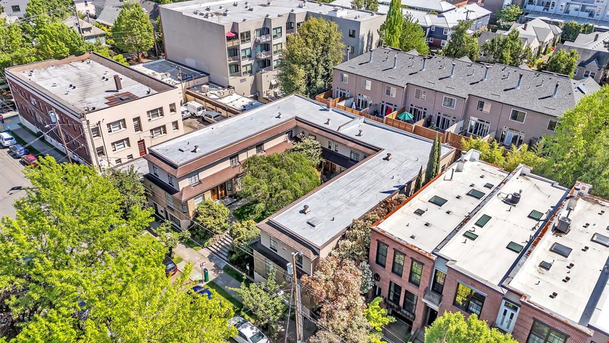 Roxi Court