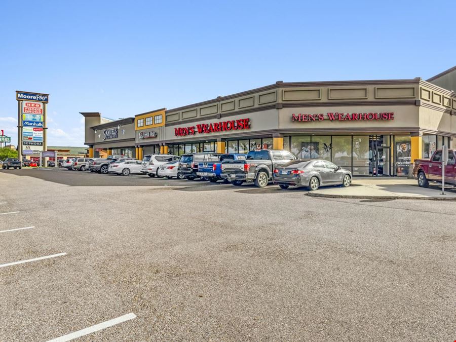 Moore Plaza