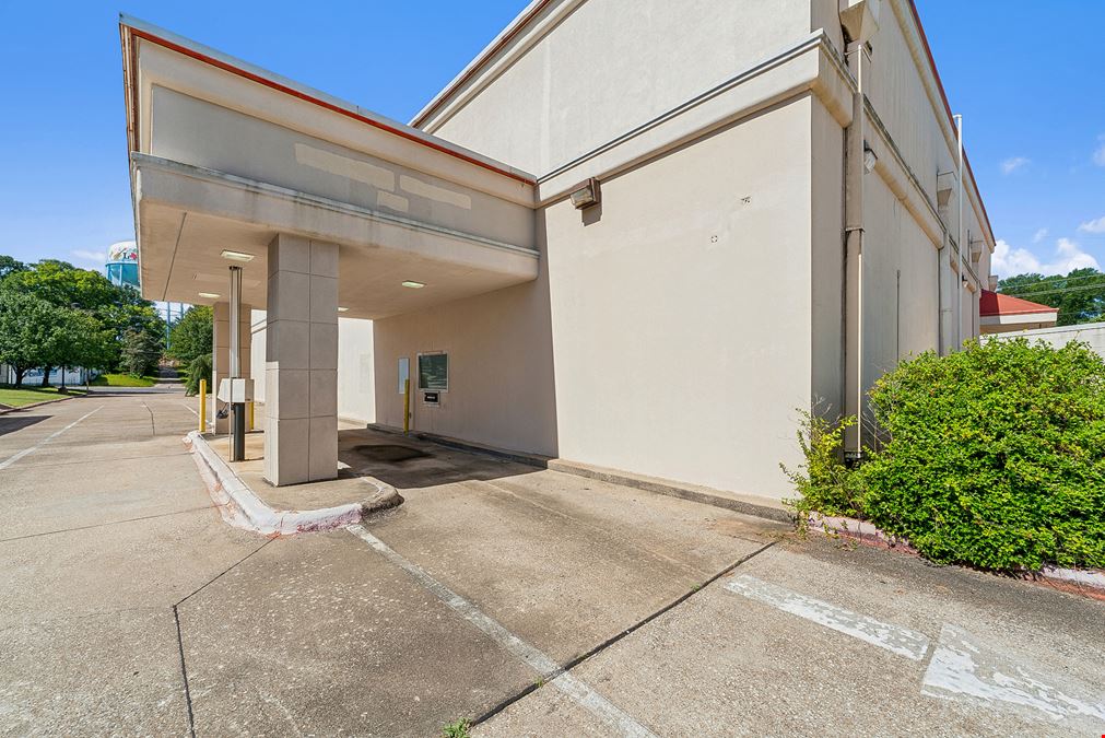 11,200 SF Retail- Former CVS