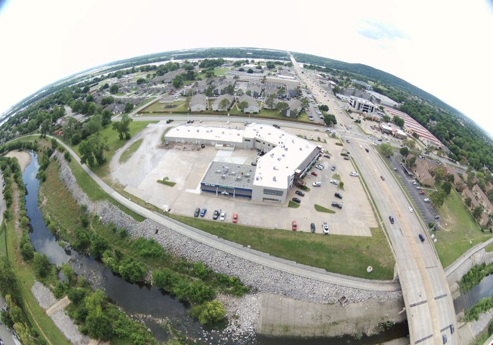 The Shops & Offices at Bridgepointe