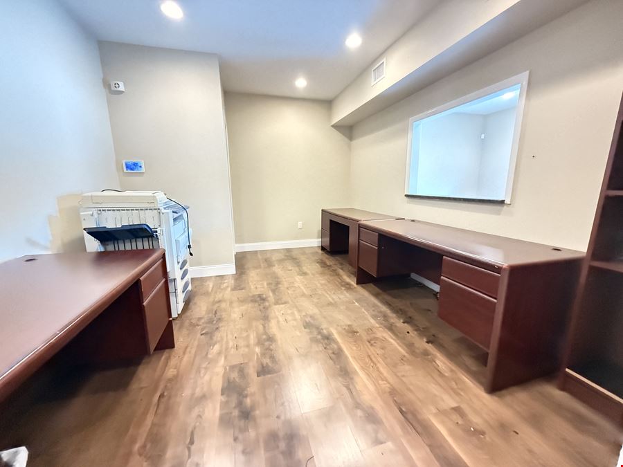  Updated Office Suites + Optional Live/Work Apartment | 4,532 SF | Downtown New Port Richey