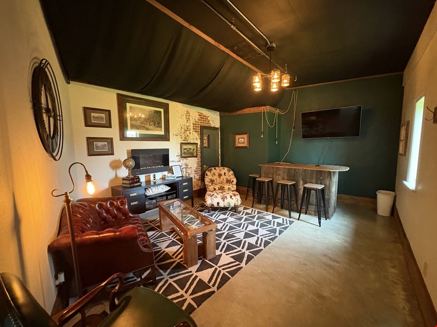 200 Cimmeron Dr