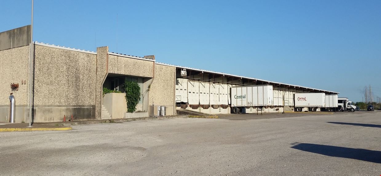 255 S Navigation Blvd