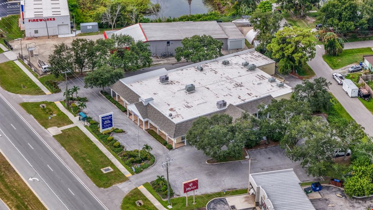 8660 S Tamiami Trail - 14,200/SF Office