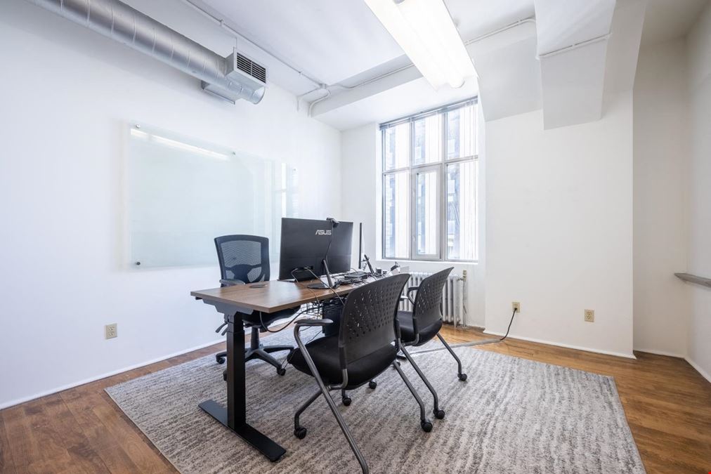 372 Bay Street Suite 1703