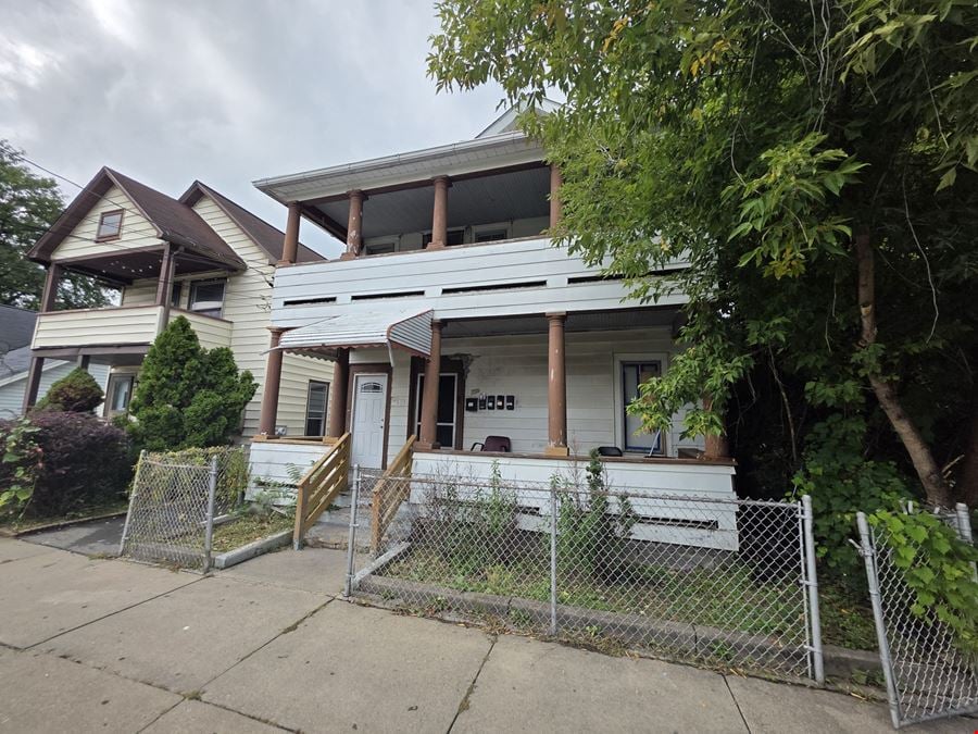 75.5 Pine St