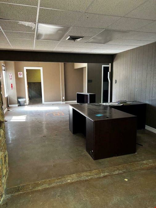 12,500 SF on 3.9 Acres on TX-83