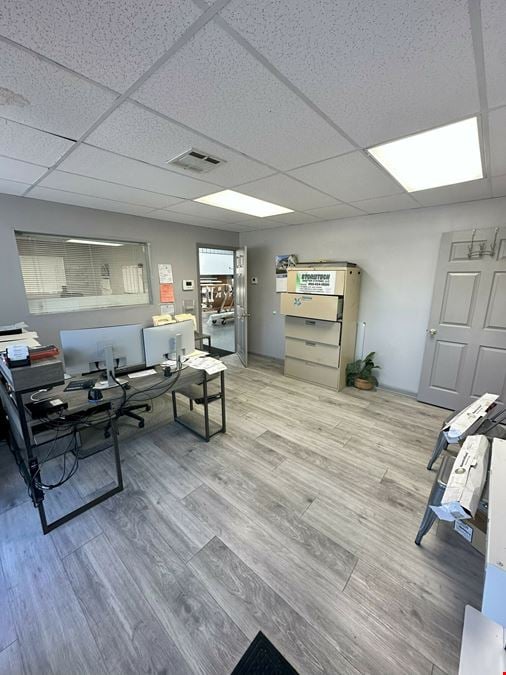 3465 SF Warehouse | For Lease