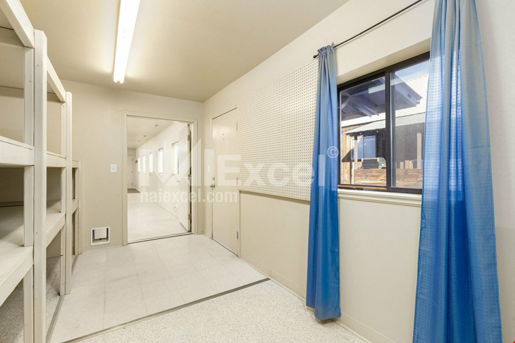 47 E Center St