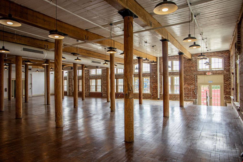 Suite 100 | 912 Lady St