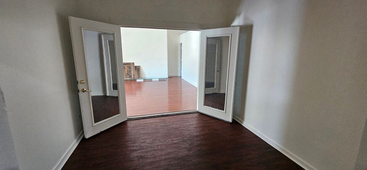 605 Bradford Ave Ste 207