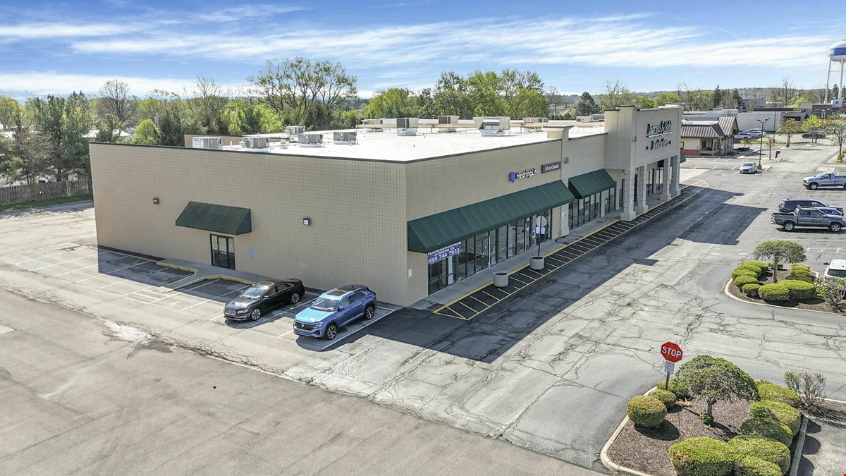 Barnes & Noble Plaza