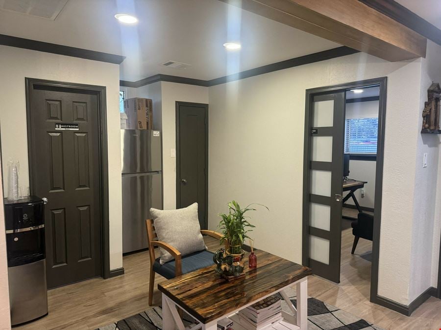 For Sale | Single-Tenant Office | North Houston / Hardy Corridor