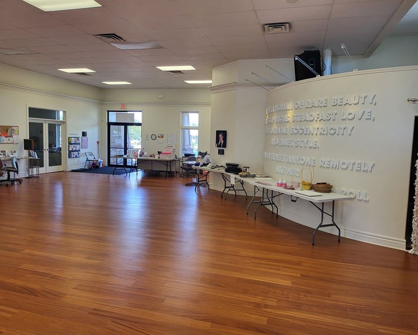 Retail/Showroom/Warehouse