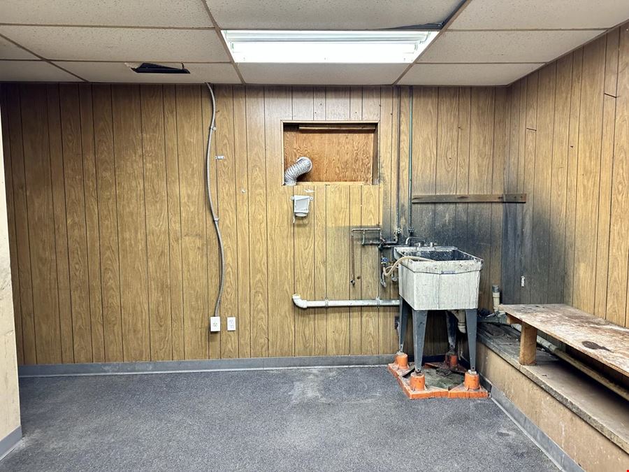 Office Warehouse For Lease