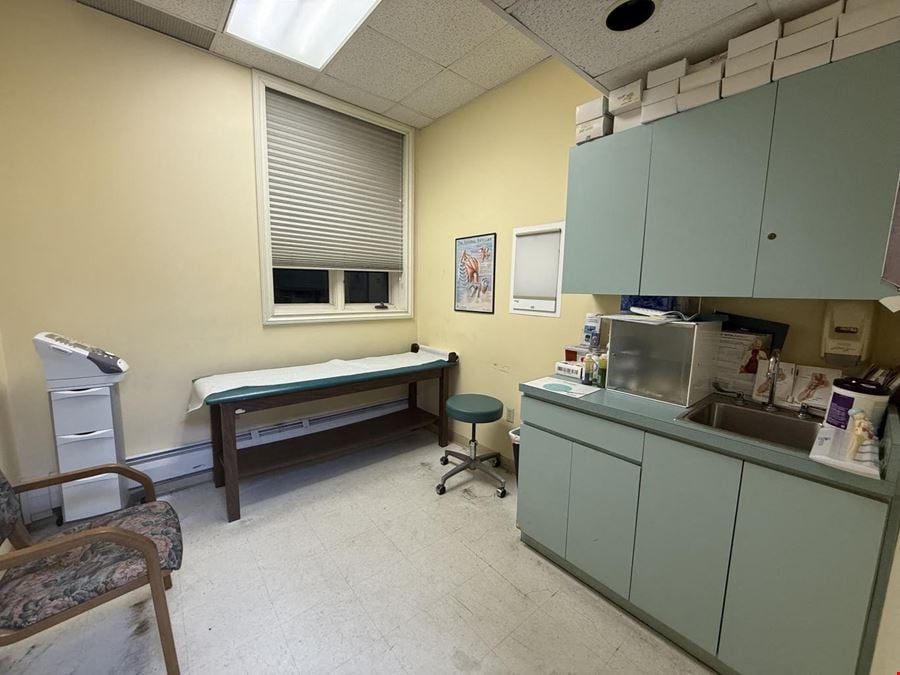 9020-9024 5th Ave