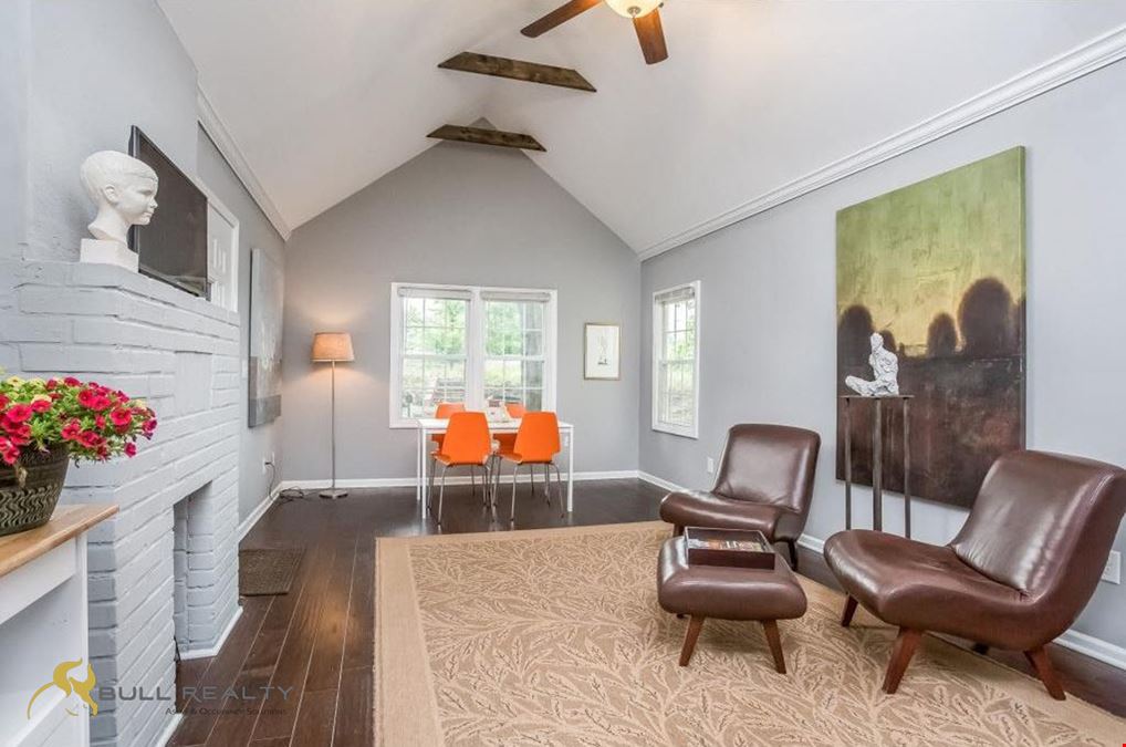 ± 1,200 SF Office Space