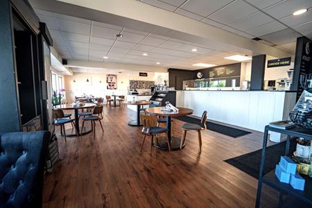 Preview of commercial space at 4016 Shoreline Drive