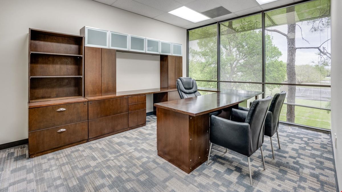 10707 Corporate Dr - Executive Suites