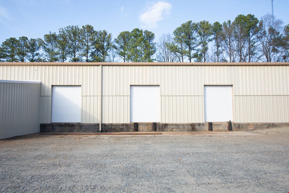 1832 University Commercial Pl