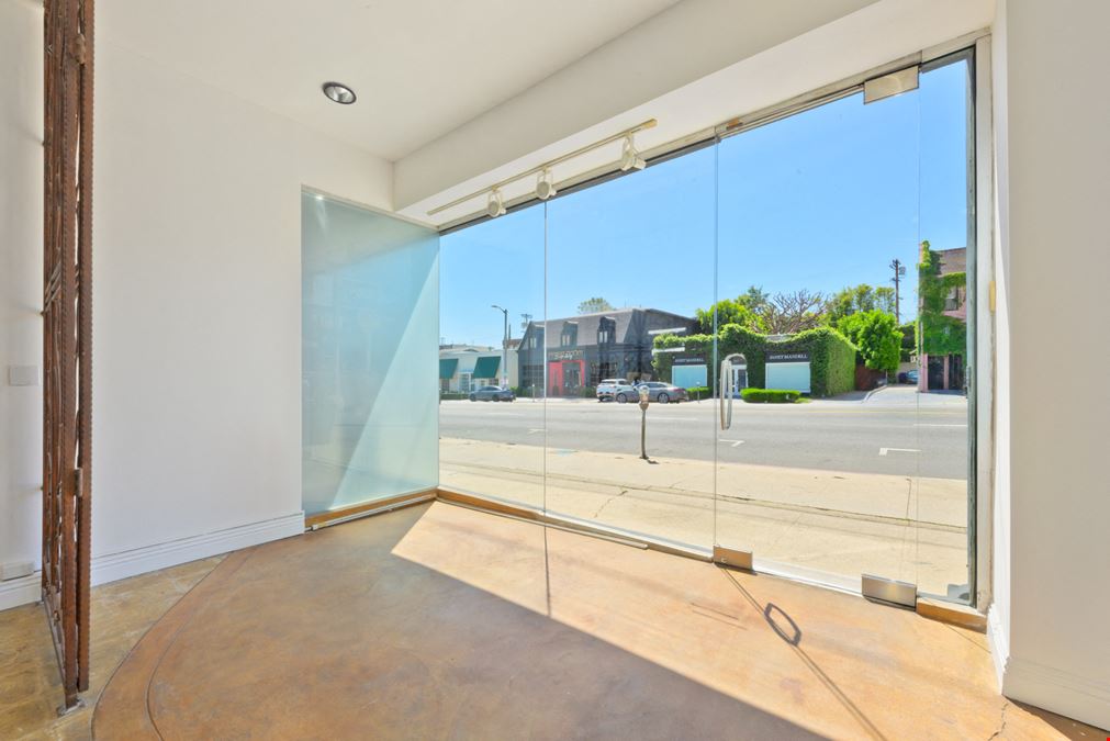 928 N La Cienega Blvd