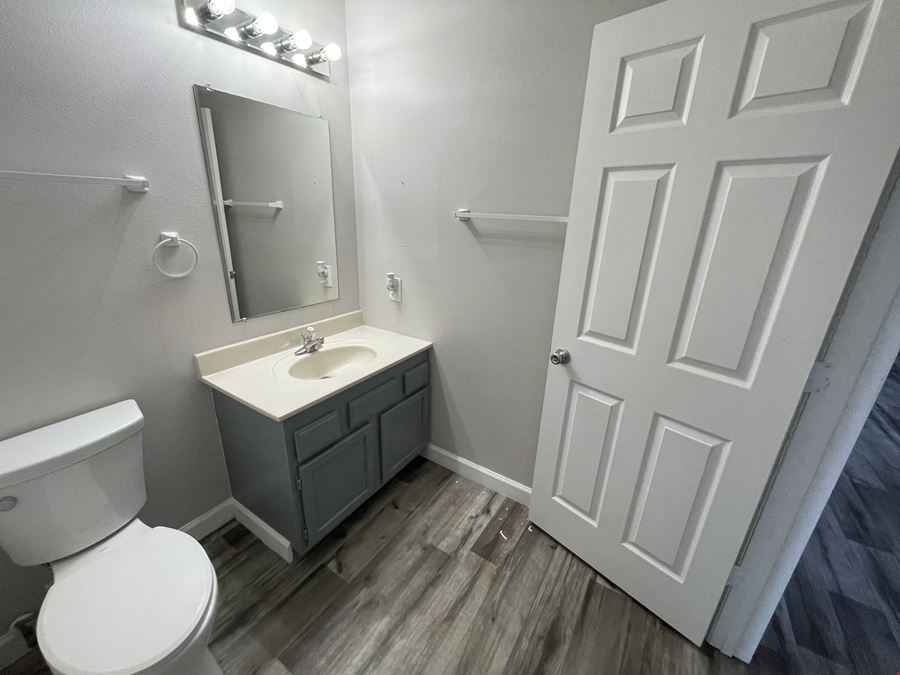 Offices - $450, $650 & $1,900w/ Utilities