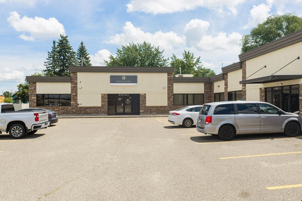 30 25th Ave S, St. Cloud - Medical & Professional Center